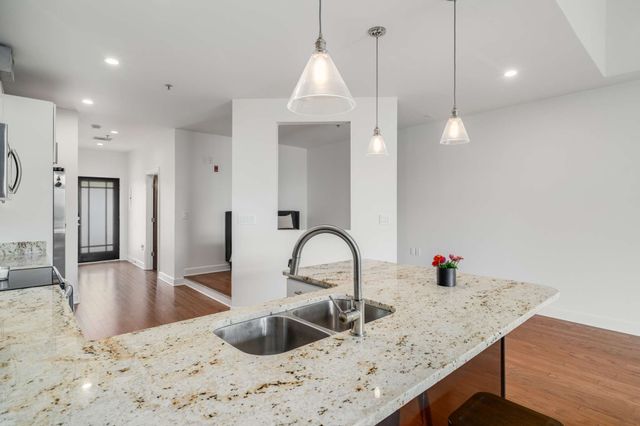 800 Woodland St Apt 307, Nashville, TN 37206