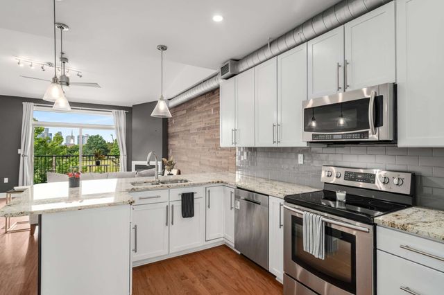 800 Woodland St Apt 307, Nashville, TN 37206