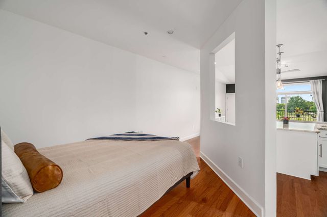 800 Woodland St Apt 307, Nashville, TN 37206