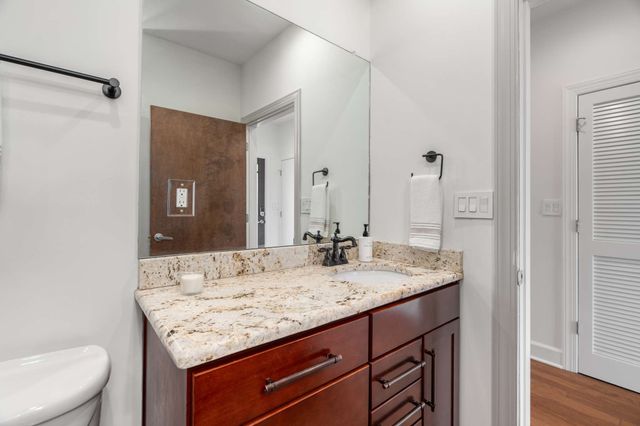 800 Woodland St Apt 307, Nashville, TN 37206