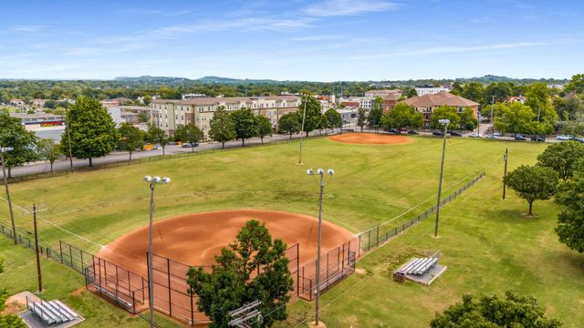 800 Woodland St Apt 307, Nashville, TN 37206