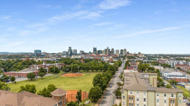 800 Woodland St Apt 307, Nashville, TN 37206