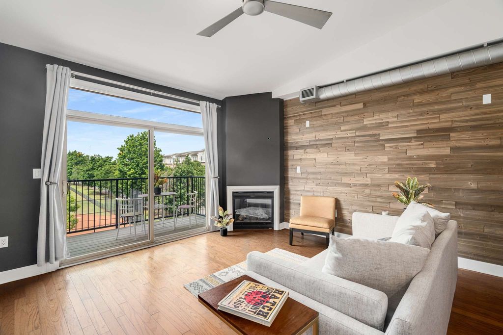 800 Woodland St Apt 307, Nashville, TN 37206