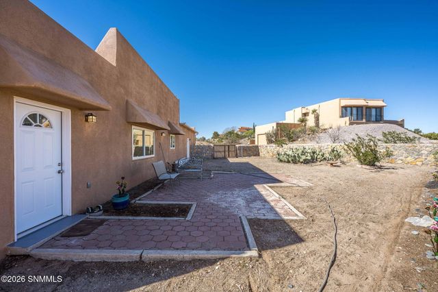 3250 Majestic Ridge, Las Cruces, NM 88011