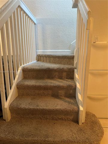 1043 SE 23rd Ave, Homestead, FL 33035