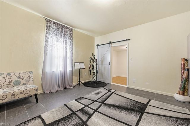 2221 Decatur ST, Chesapeake, VA 23324