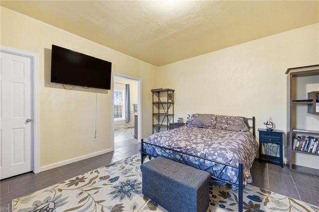 2221 Decatur ST, Chesapeake, VA 23324