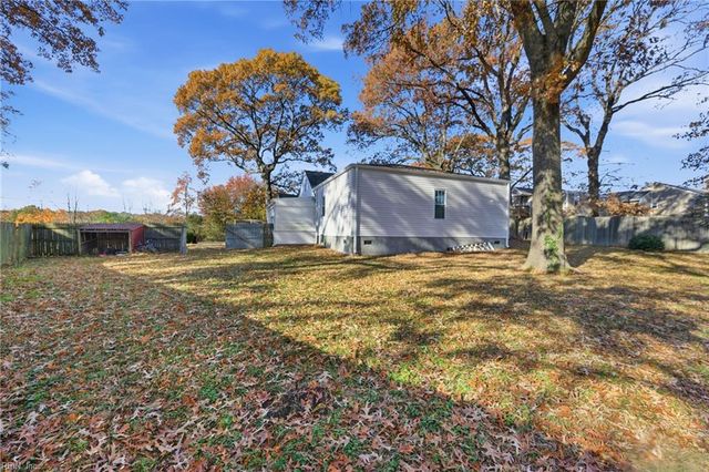 2221 Decatur ST, Chesapeake, VA 23324