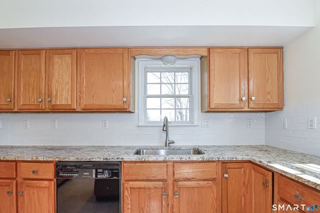5 Moody Avenue, Fairfield, CT 06825