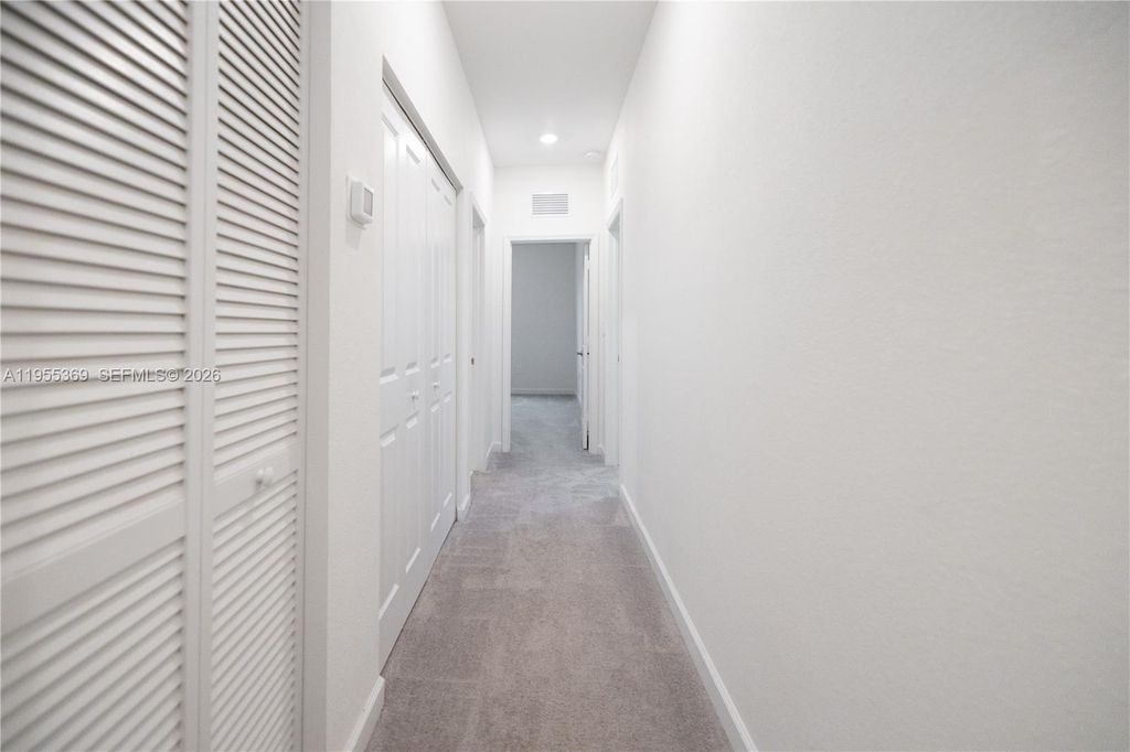 Image 17 of property listing at 24671 SW 119th Pl, Homestead, FL 33032