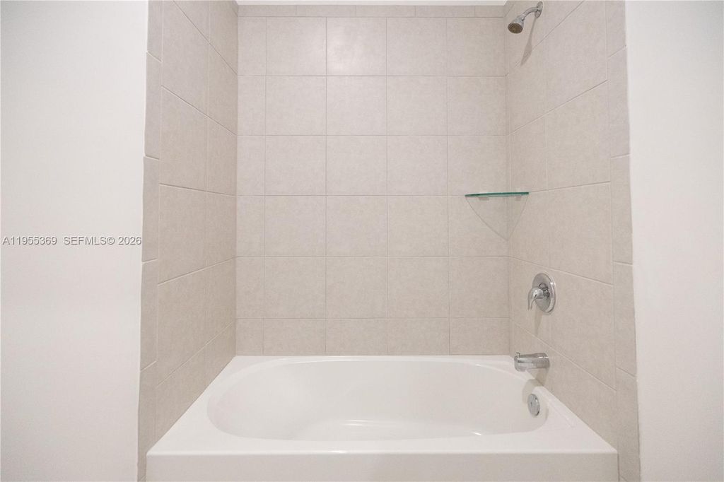 Image 19 of property listing at 24671 SW 119th Pl, Homestead, FL 33032