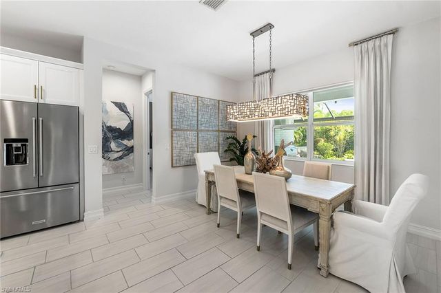 14212 Laguna Springs LN, Naples, FL 34114