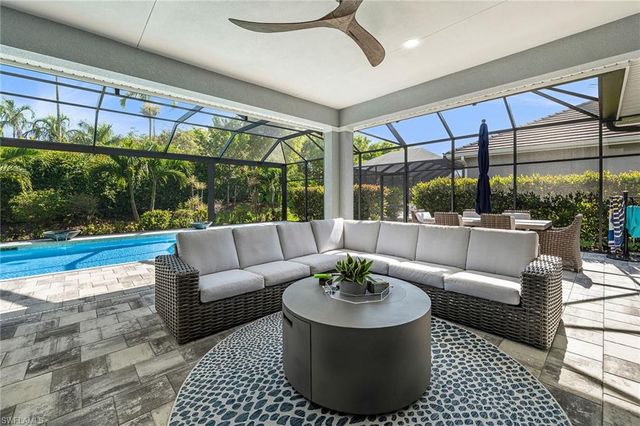 14212 Laguna Springs LN, Naples, FL 34114