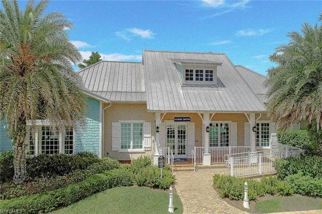 14212 Laguna Springs LN, Naples, FL 34114