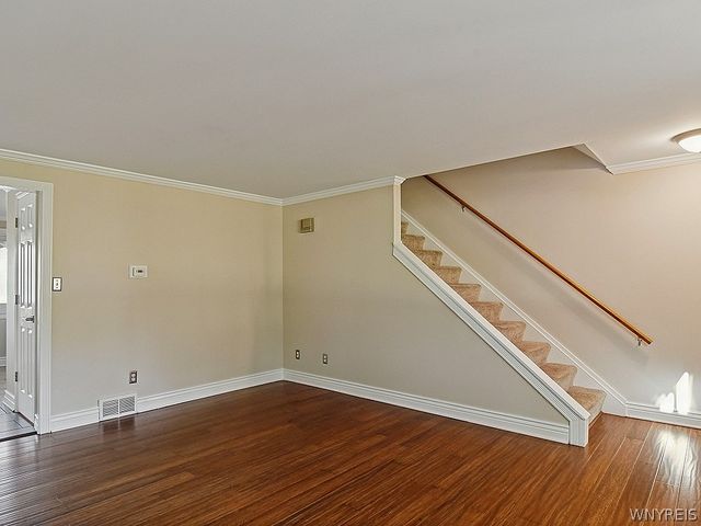 1689 Orchard Park Road, West Seneca, NY 14224