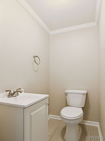 1689 Orchard Park Road, West Seneca, NY 14224