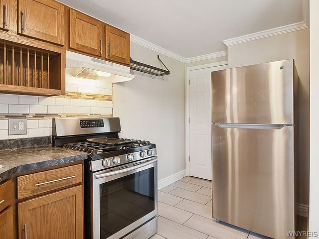 1689 Orchard Park Road, West Seneca, NY 14224