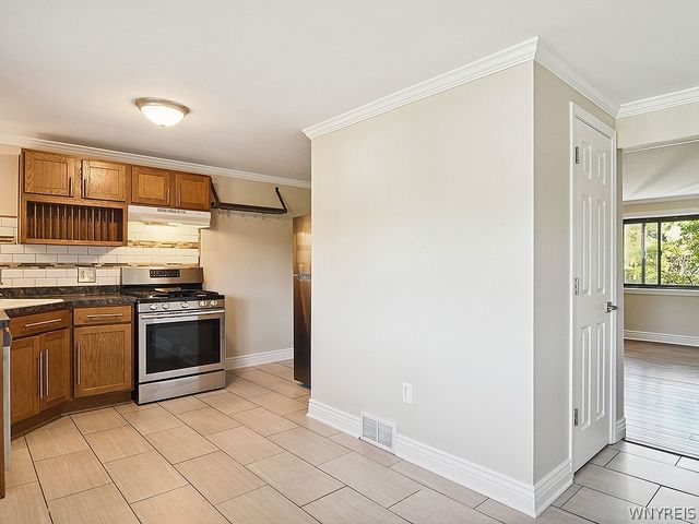 1689 Orchard Park Road, West Seneca, NY 14224