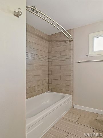 1689 Orchard Park Road, West Seneca, NY 14224