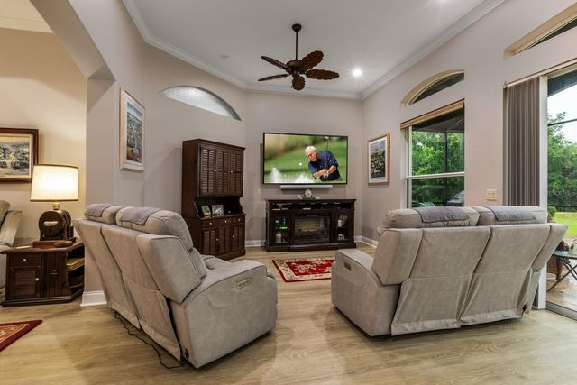 27028 OLD ENGLISH COURT, Leesburg, FL 34748