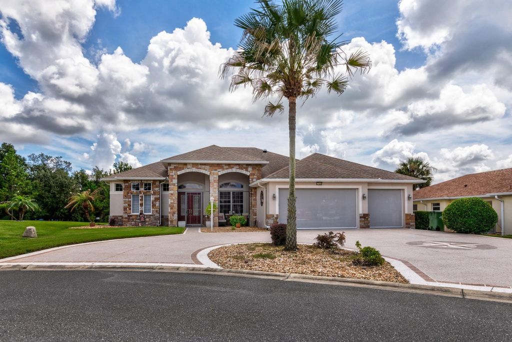 27028 OLD ENGLISH COURT, Leesburg, FL 34748