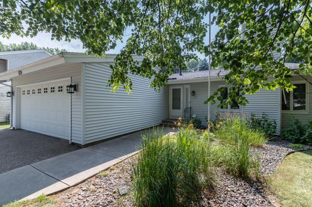3139 Quarry Court, Eagan, MN 55121