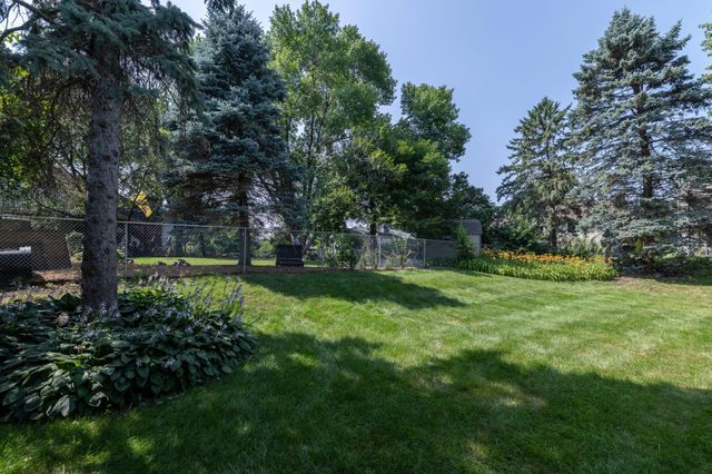 3139 Quarry Court, Eagan, MN 55121