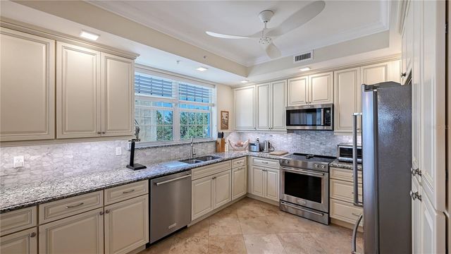 260 HIDDEN BAY DRIVE 405, Osprey, FL 34229