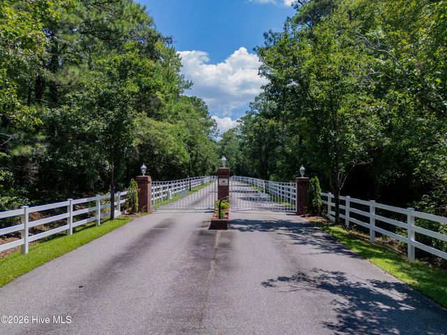 7037 White Bridge Lane SE, Leland, NC 28451