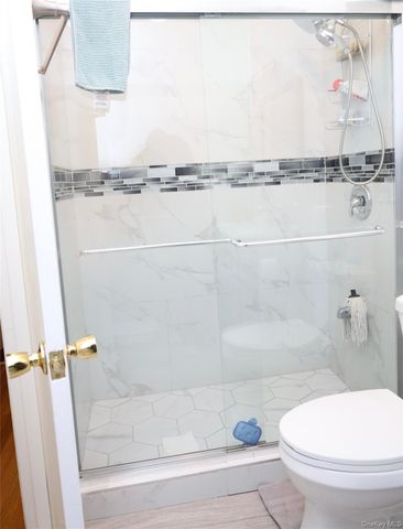 1155 E 52 Street, Brooklyn, NY 11234