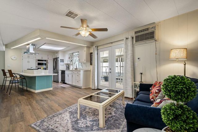 633 Cameo Drive, Palm Springs, CA 92264