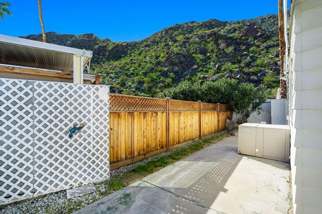 633 Cameo Drive, Palm Springs, CA 92264