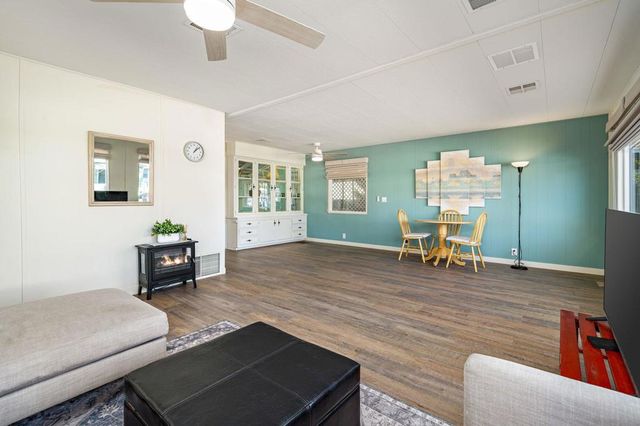 633 Cameo Drive, Palm Springs, CA 92264