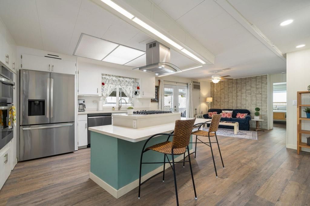 633 Cameo Drive, Palm Springs, CA 92264