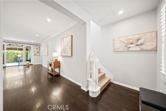 21 Fanpalm, Irvine, CA 92620