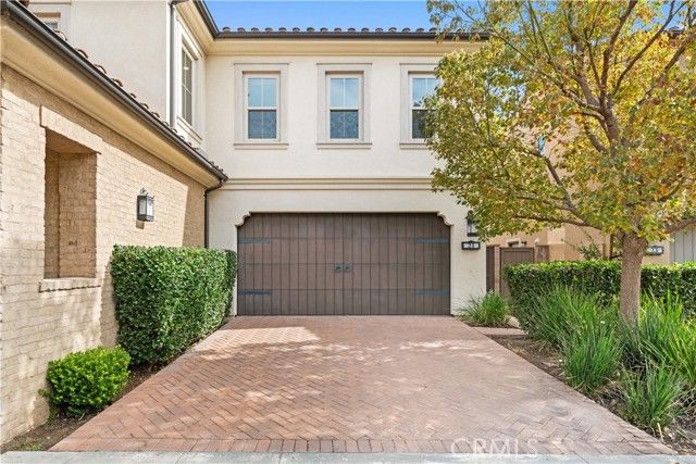 21 Fanpalm, Irvine, CA 92620
