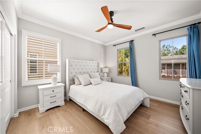 21 Fanpalm, Irvine, CA 92620