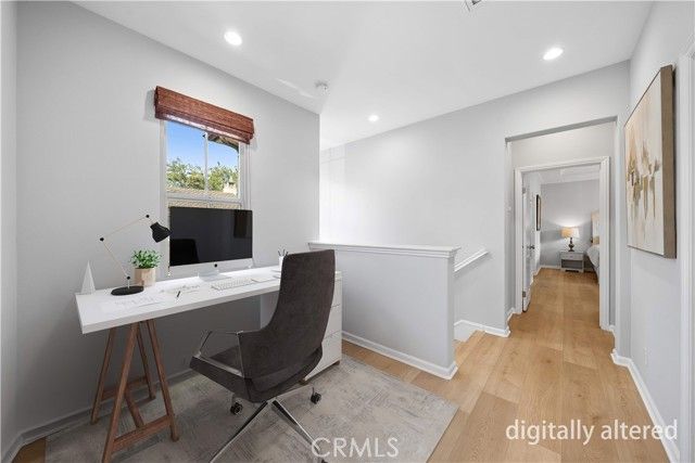 21 Fanpalm, Irvine, CA 92620