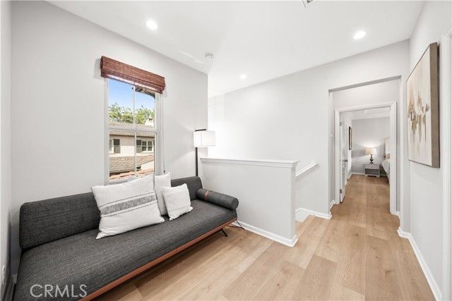 21 Fanpalm, Irvine, CA 92620