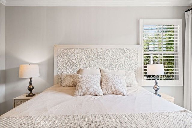 21 Fanpalm, Irvine, CA 92620