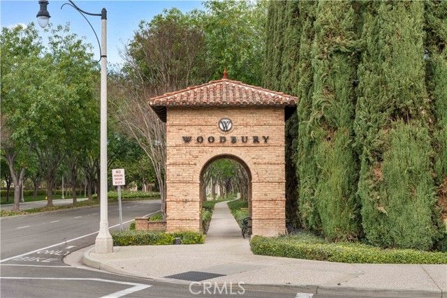 21 Fanpalm, Irvine, CA 92620