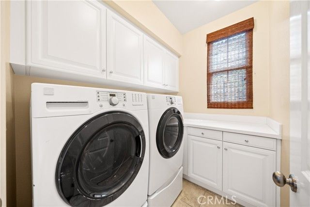 21 Fanpalm, Irvine, CA 92620