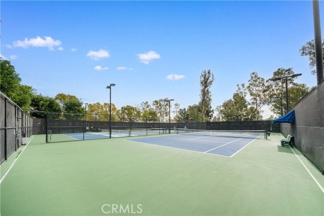 21 Fanpalm, Irvine, CA 92620