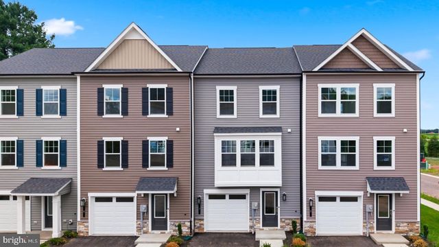 7 JUNIPER CT, Gettysburg, PA 17325