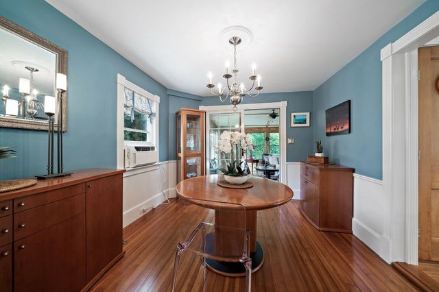 16 Oakland Ave, Hanover, MA 02339