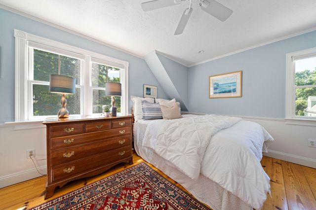 16 Oakland Ave, Hanover, MA 02339