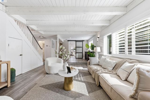 11593 Ladera Ct, Dublin, CA 94568