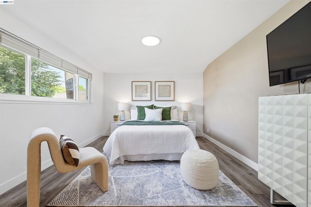 11593 Ladera Ct, Dublin, CA 94568