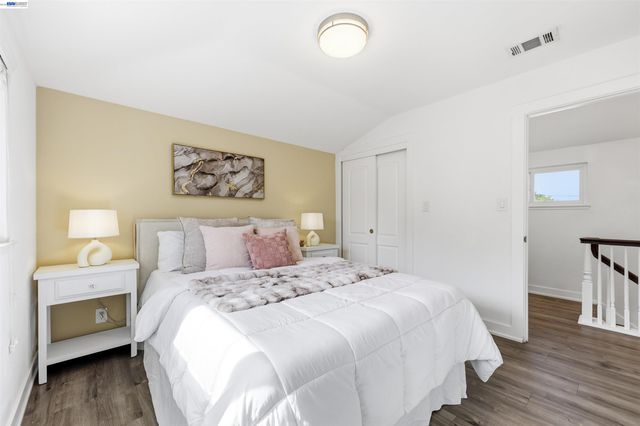 11593 Ladera Ct, Dublin, CA 94568