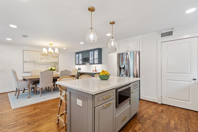 2206 Sul Ross Street, Houston, TX 77098